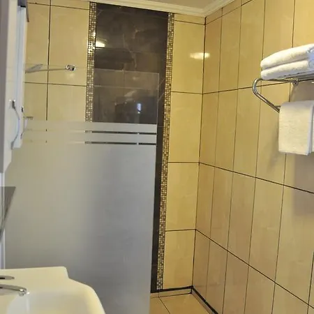 Pisces Bed and Breakfast 4*